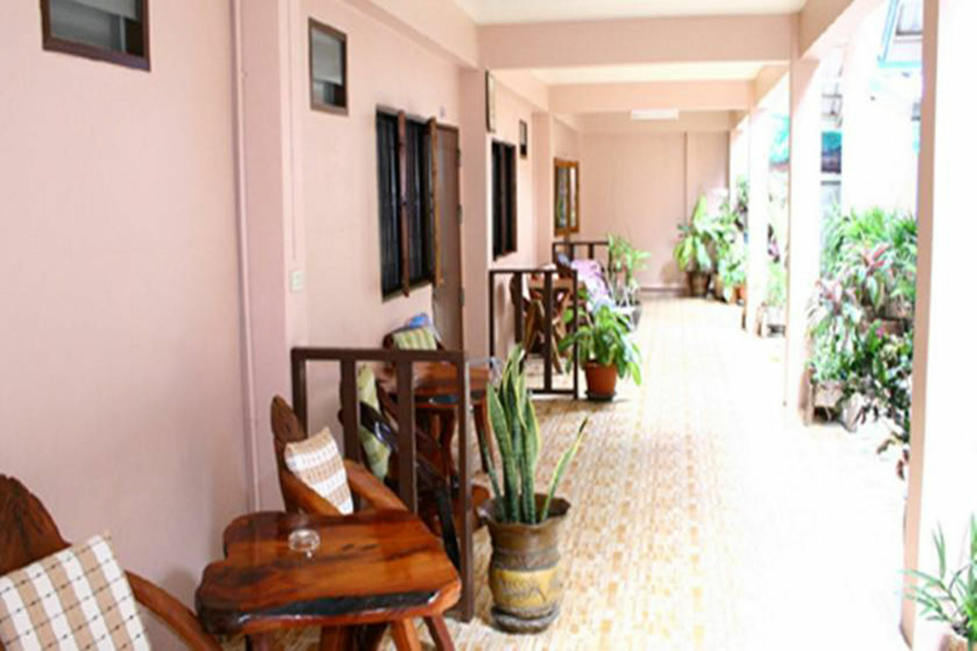 Pongphen Guesthouse - Sha Plus Certified Kanchanaburi Exterior photo